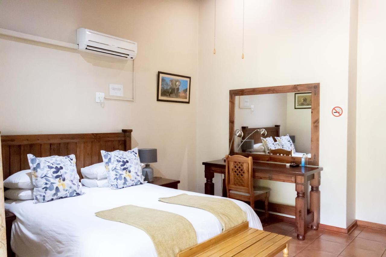 Sunbird Lodge Phalaborwa Exterior photo